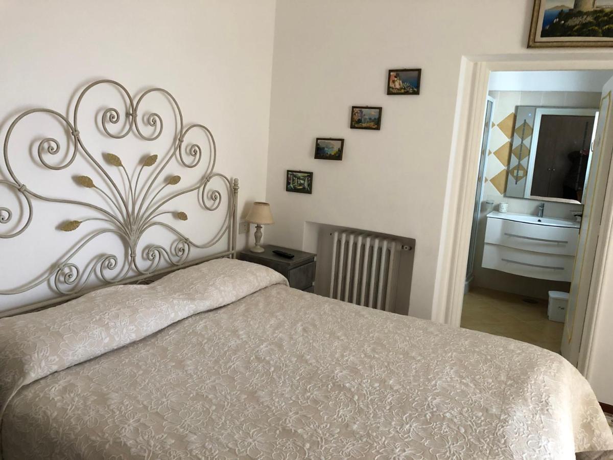 B&B Il Grappolo 아나카프리 외부 사진